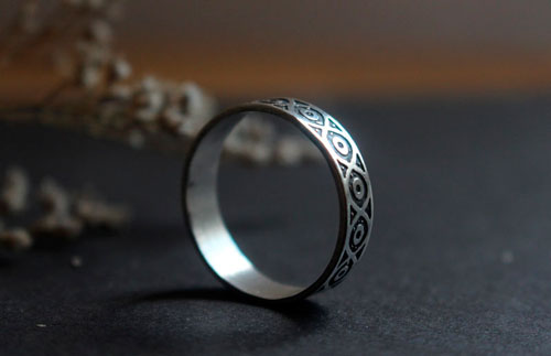 Livunn, bague gravée viking en argent