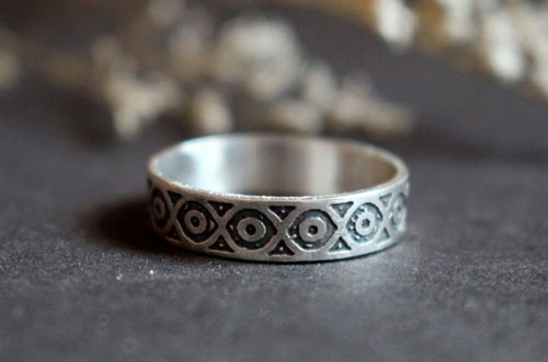 Livunn, bague gravée viking en argent