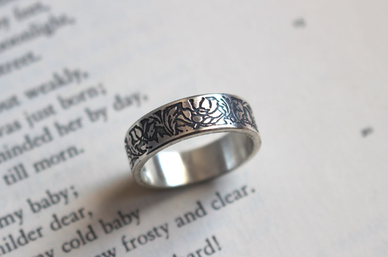 Lotus, bague fleur aquatique en argent