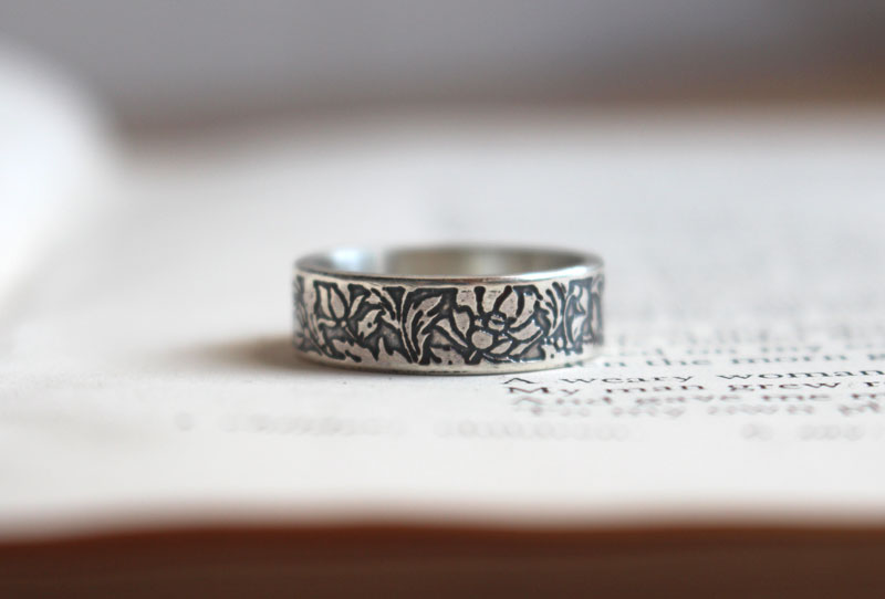Lotus, bague fleur aquatique en argent