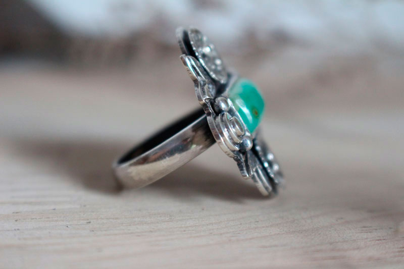 Lotus d’orient, bague fleur en argent et chrysoprase