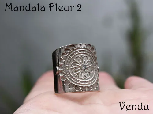 Mandala Fleur, bague de méditation en argent