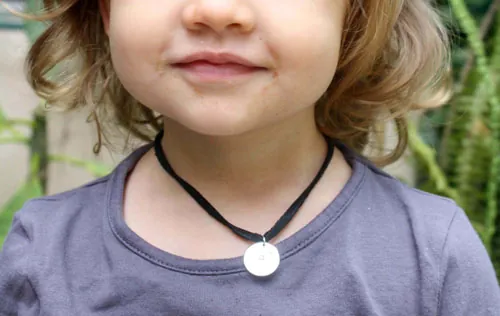 Médaille initiale, pendentif lettre personnalisée en argent