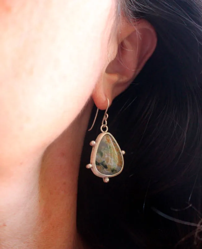 Mélodie stellaire, boucles d’oreilles voûte céleste en argent et jaspe océan