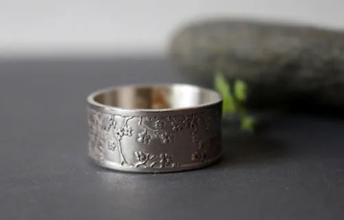 Misaki, bague branches de cerisier japonais en argent