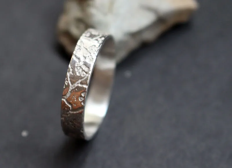 Misao petite, bague fleurs de cerisier japonais en argent