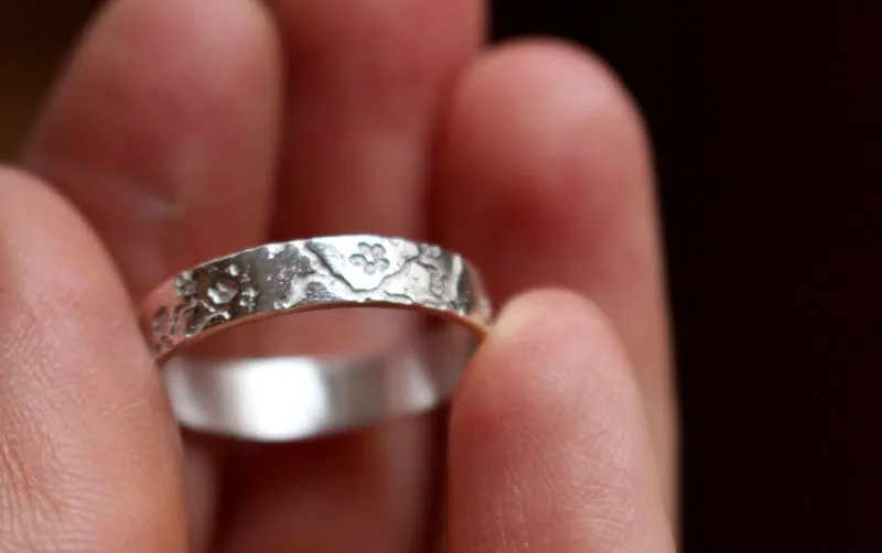 Misao petite, bague fleurs de cerisier japonais en argent