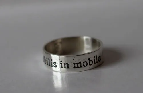 Mobilis In Mobile, bague citation vingt mille lieues sous les mers en argent