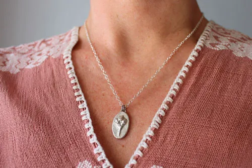 Moringa, collier camée botanique baroque en argent