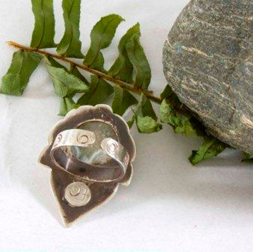 Mahila, bague troisième œil indien en argent et jaspe océan