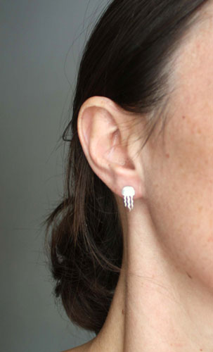 Méduse, boucles d’oreilles puces en argent