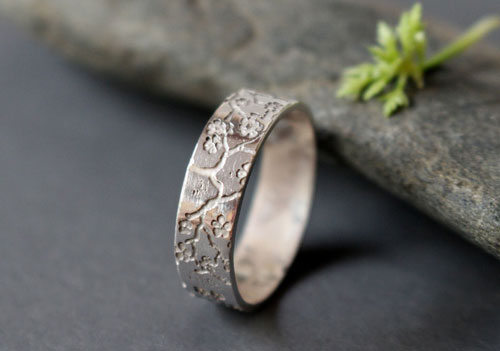 Misao, bague branche de cerisier japonais en argent