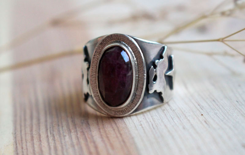 Mon étoile, bague lièvre des étoiles en argent et rubis