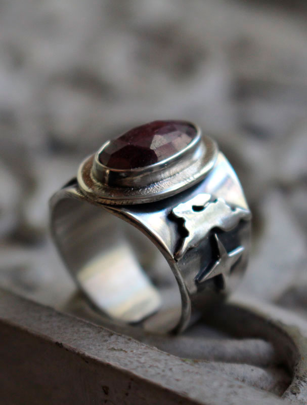 Mon étoile, bague lièvre des étoiles en argent et rubis