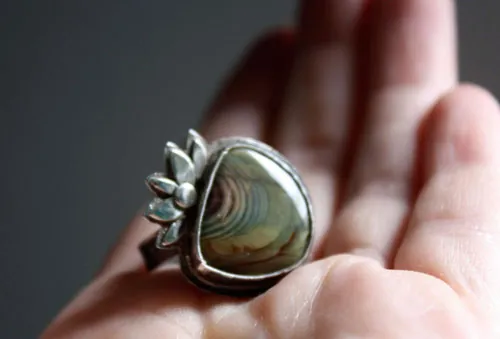 Nénufar, bague étang, nénuphar et lotus en argent et jaspe impérial royal