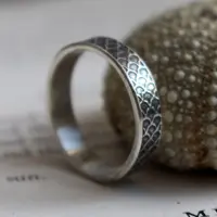 Néréide, bague mythologie grecque et écailles en argent