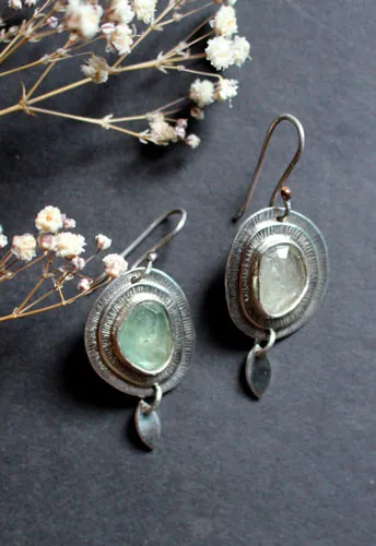 Nova saphir, boucles d’oreilles astronomie en argent et saphir vert