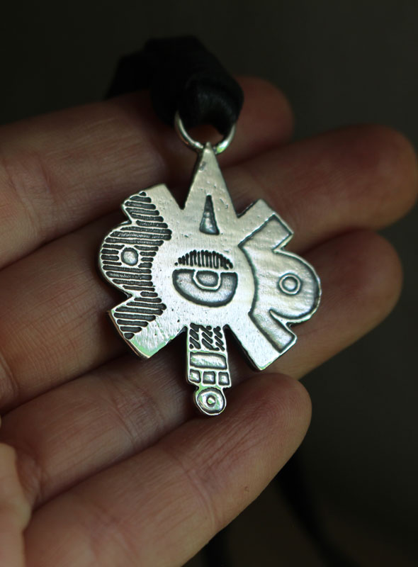 Nahui ollin, collier équinoxe et solstice aztèque en argent