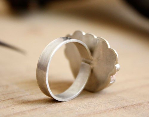 Nébuleuse, bague astronomie en argent et opale de feu