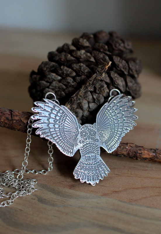 Nocturne, collier hibou protecteur de la nuit en argent