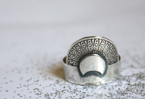 Nokomis, bague soleil et lune en argent