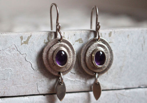 Nova au crépuscule, boucles d’oreilles célestes en argent et améthyste