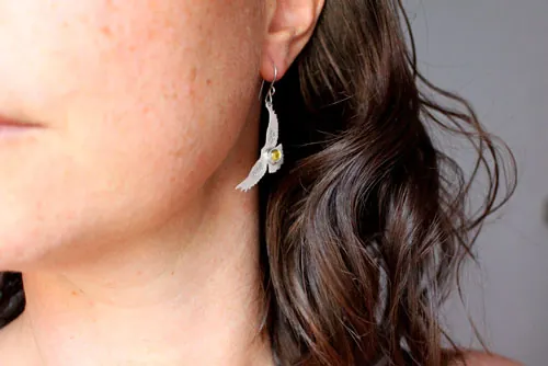 Ode au soleil, boucles d’oreilles aigle amérindien en argent et zircon jaune