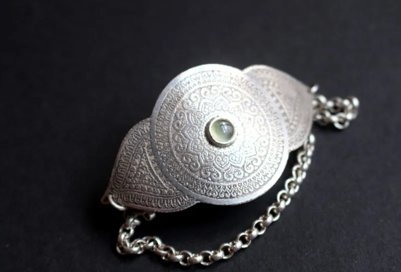 Oeil de l’âme, bracelet mandala en argent et prehnite