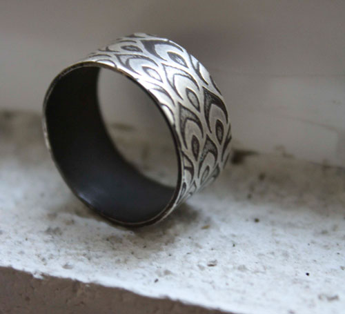 Oeil de paon, bague plume ocelles en argent
