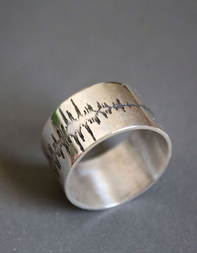 Onde, bague gravée onde sonore en argent