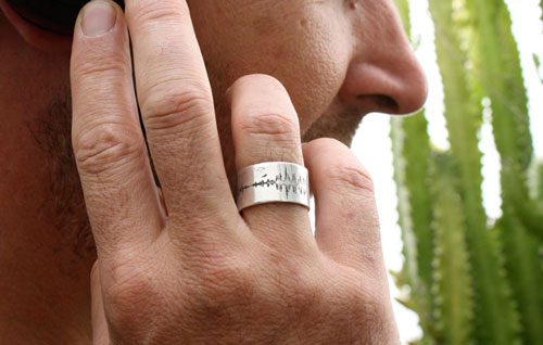 Onde, bague gravée onde sonore en argent