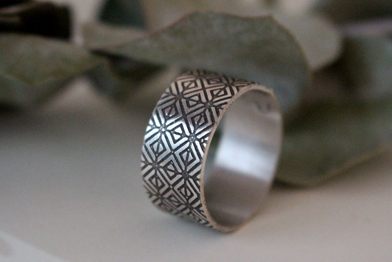 Origami, bague gravée géométrique japonaise en argent