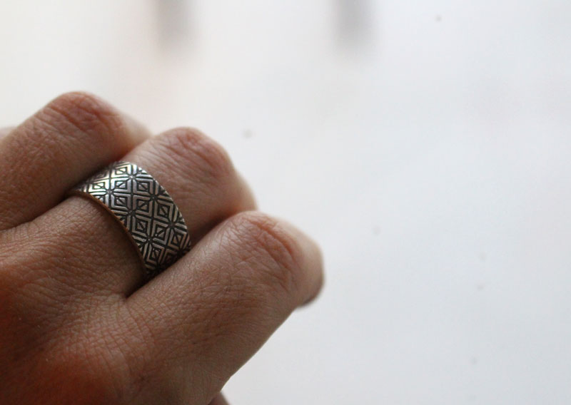 Origami, bague gravée géométrique japonaise en argent
