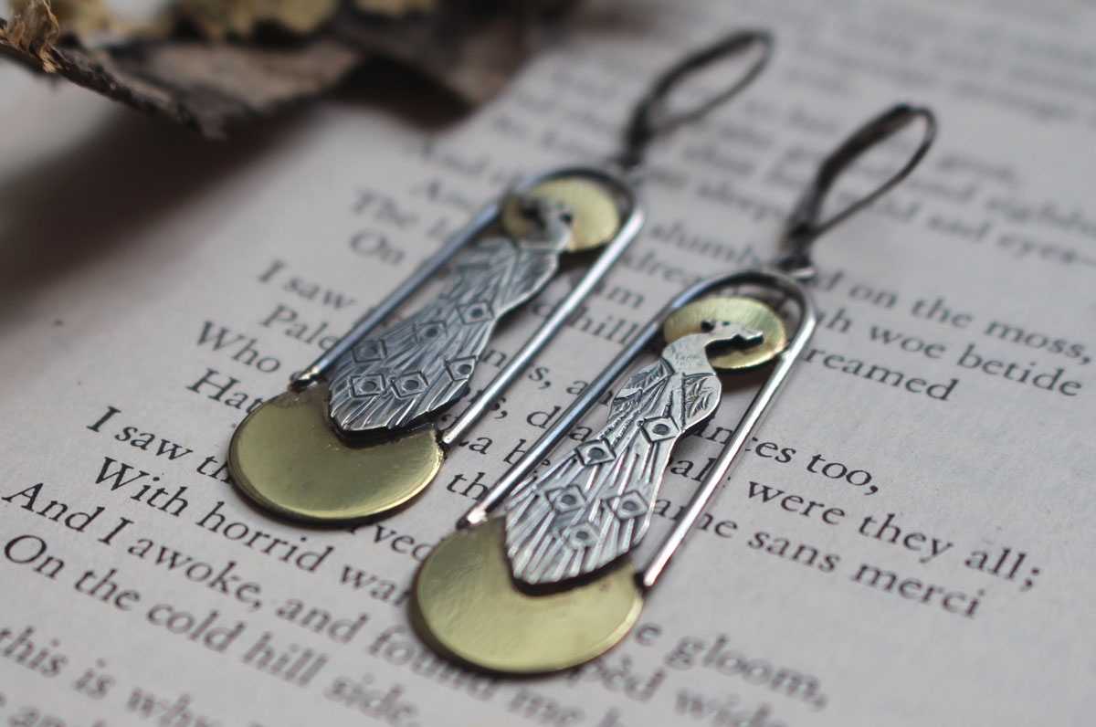 Paon art déco, boucles d’oreilles oiseau du soleil et de la lune en argent et laiton