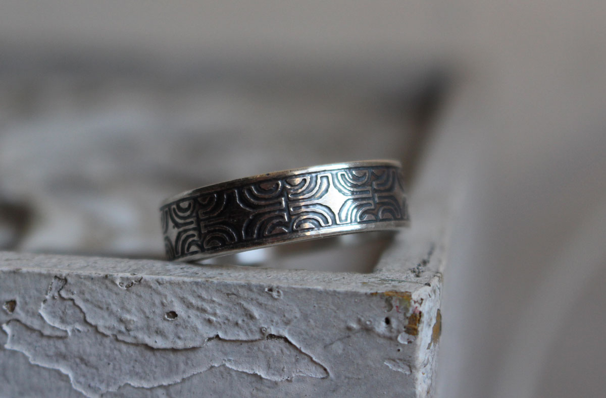 Peka&rsquo;enana, bague croix polynésienne en argent