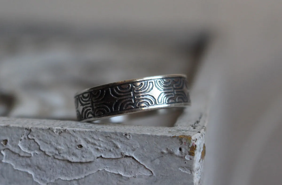 Peka’enana, bague croix polynésienne en argent