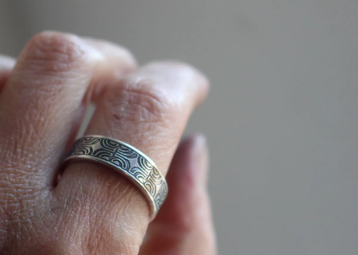 Peka’enana, bague croix polynésienne en argent