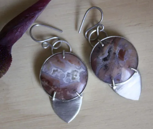 Persévérance, boucles d’oreilles ténacité en argent et youngite