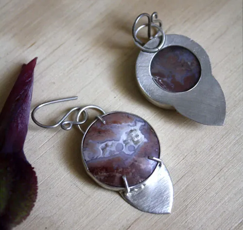 Persévérance, boucles d’oreilles ténacité en argent et youngite