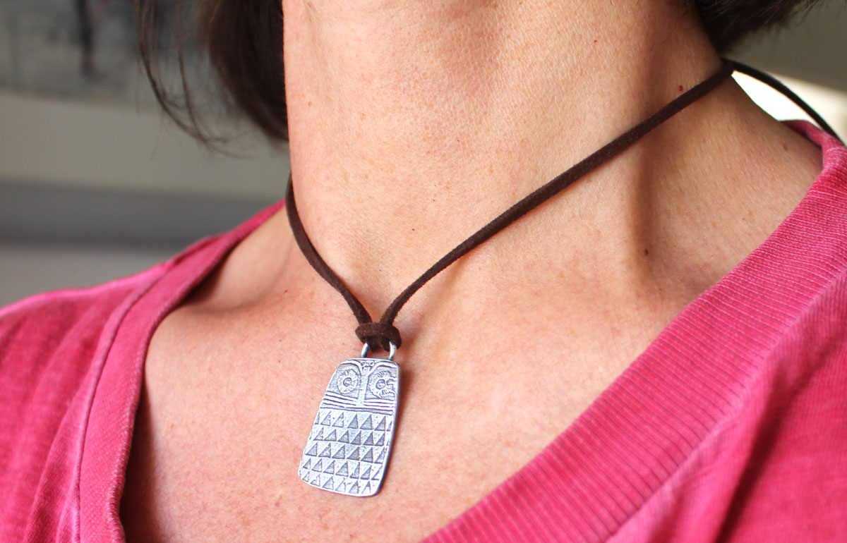 Petit hibou néolithique, collier oiseau de l’âge du cuivre en argent