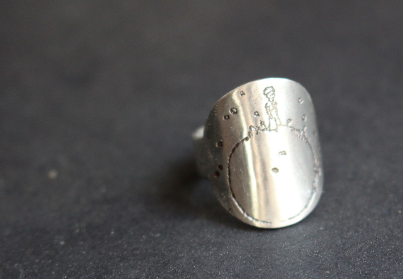 Petite planète, bague planète du Petit Prince et citation en argent