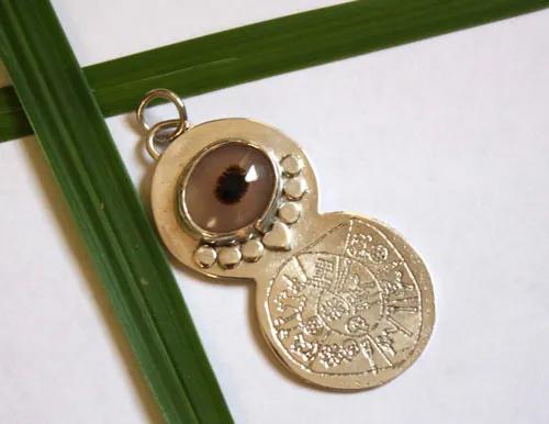 Phaïstos, pendentif disque minoen de Phaïstos en argent et agate dendritique