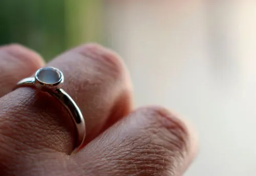 Pierre de lune, bague rêve en argent et pierre de lune