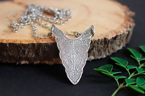Plénitude, collier totem bison en argent