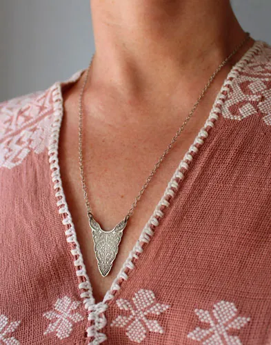 Plénitude, collier totem bison en argent