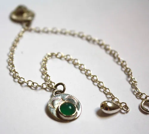 Pluie du printemps, bracelet renouveau en argent, pierre de lune et agate verte