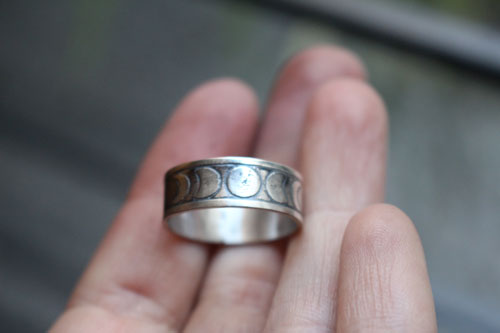 Phases de la lune, bague astre nocturne en argent