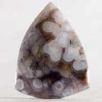 Cabochon agate lune