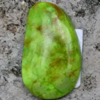 Cabochon gaspéite D