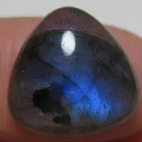 Cabochon labradorite D